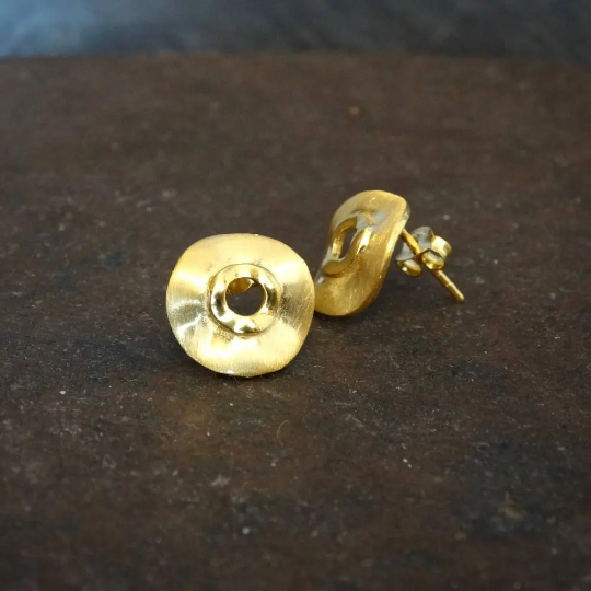 Brushed Gold Irregular Circle Stud Earrings - Beyond Biasa
