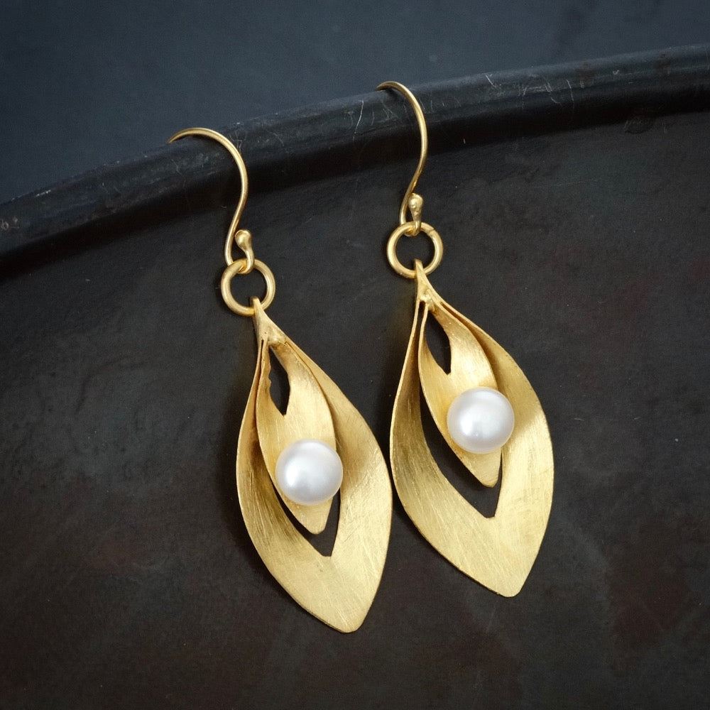 Brushed Gold Vermeil and Freshwater Pearl Curved Drop Earrings - Beyond Biasa